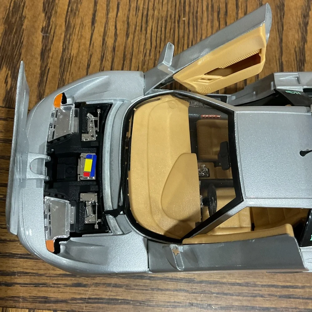 Bugatti Eb Die Cast Model Car with Black Undercarriage 1/18